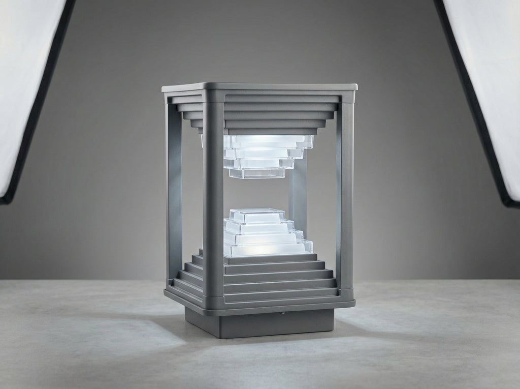 Pyramid Gate Light close-up
